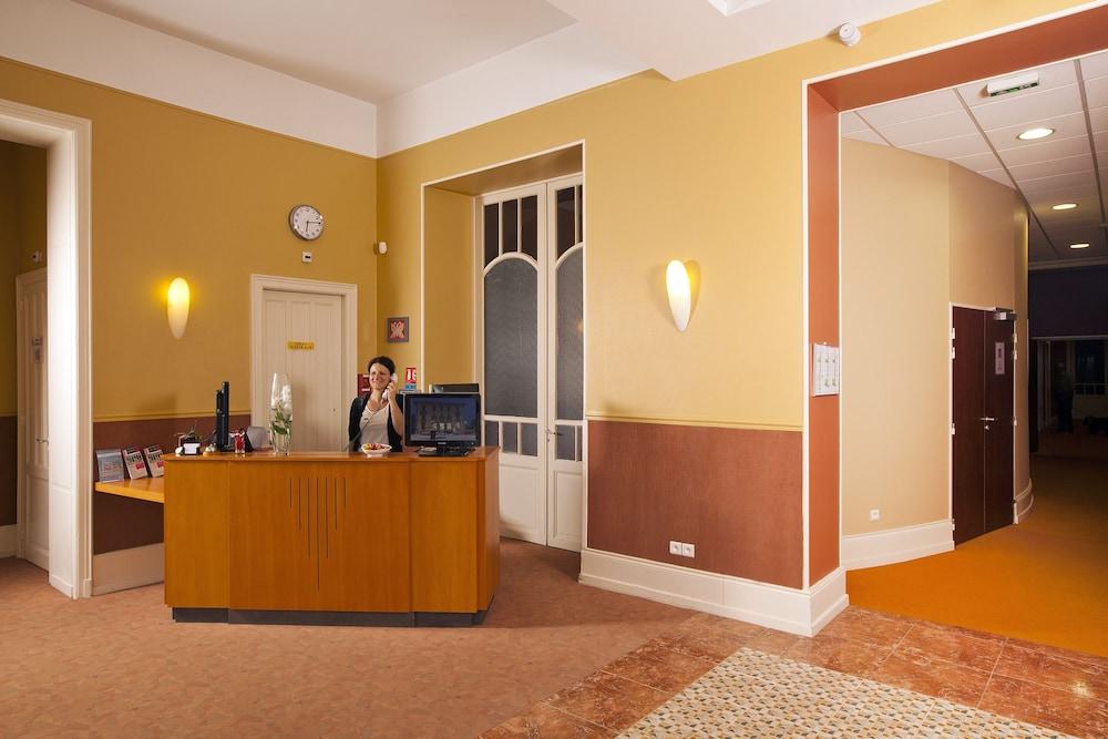 Hotels & Residences - Les Thermes ليوكسيل لو بينز المظهر الخارجي الصورة