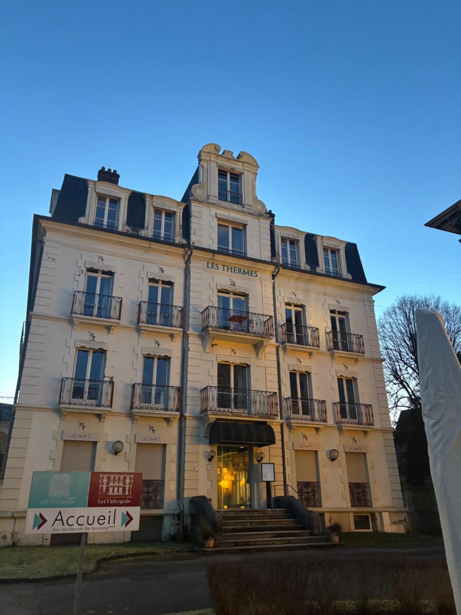 Hotels & Residences - Les Thermes ليوكسيل لو بينز المظهر الخارجي الصورة