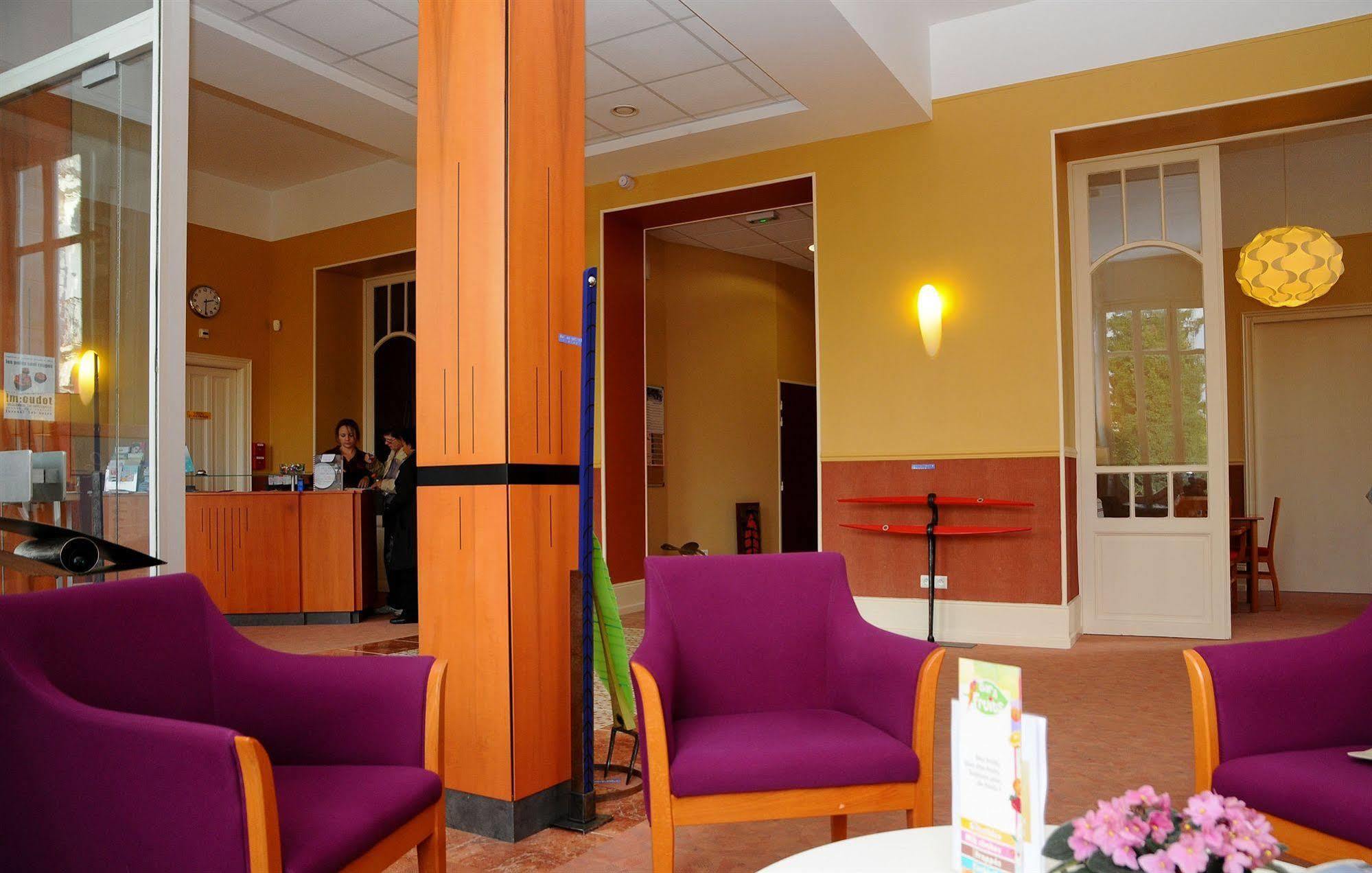 Hotels & Residences - Les Thermes ليوكسيل لو بينز المظهر الخارجي الصورة