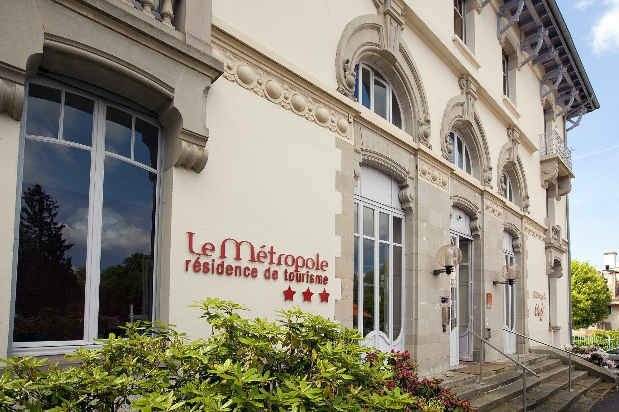 Hotels & Residences - Les Thermes ليوكسيل لو بينز المظهر الخارجي الصورة