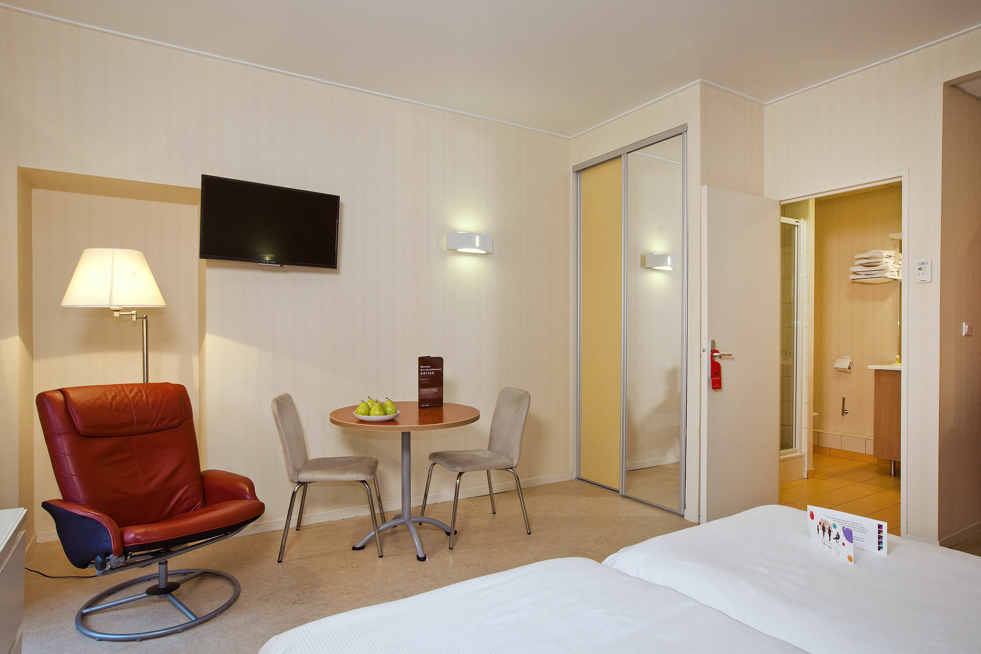 Hotels & Residences - Les Thermes ليوكسيل لو بينز المظهر الخارجي الصورة